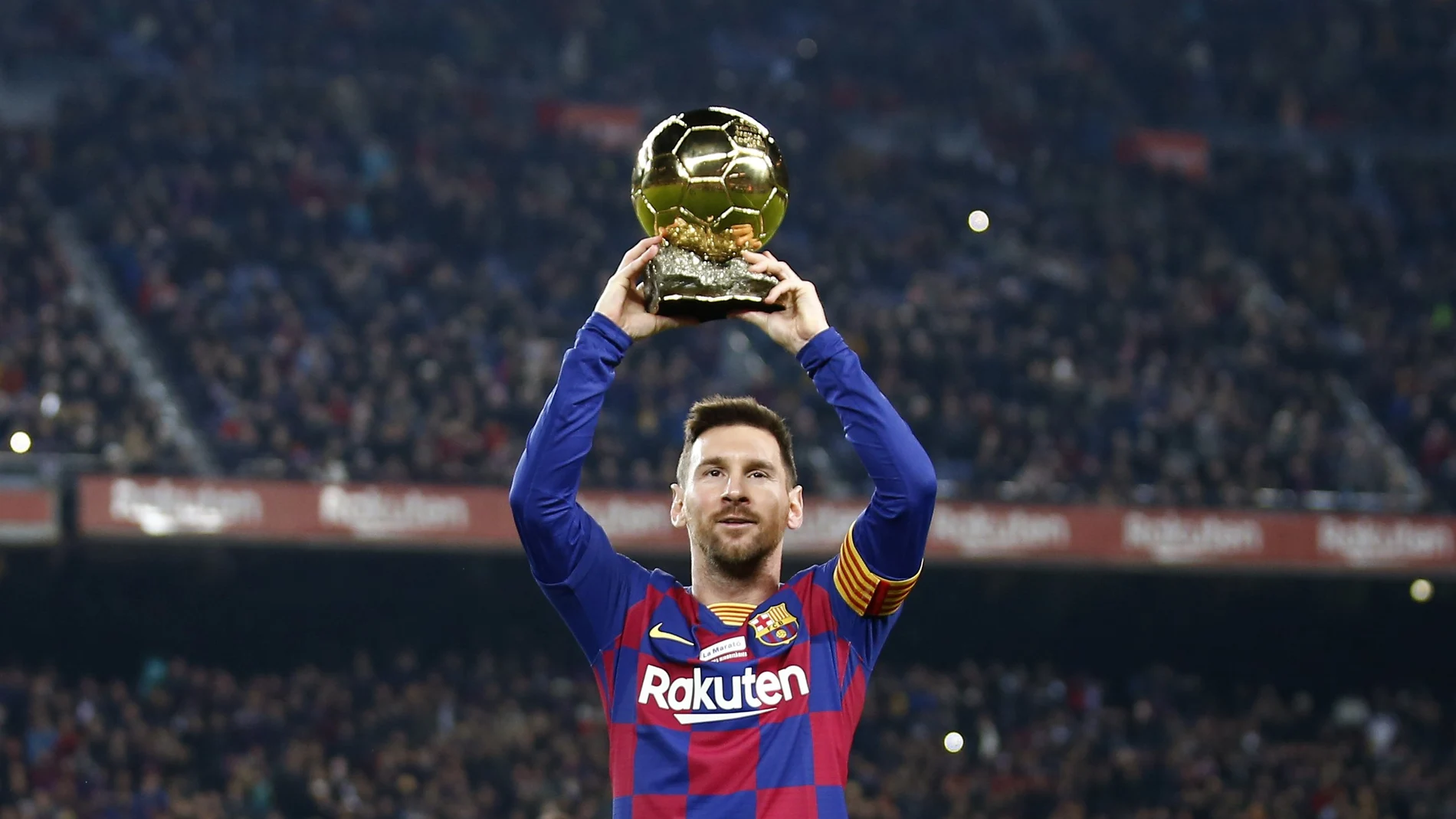 Leo Messi con su sexto Balón de Oro