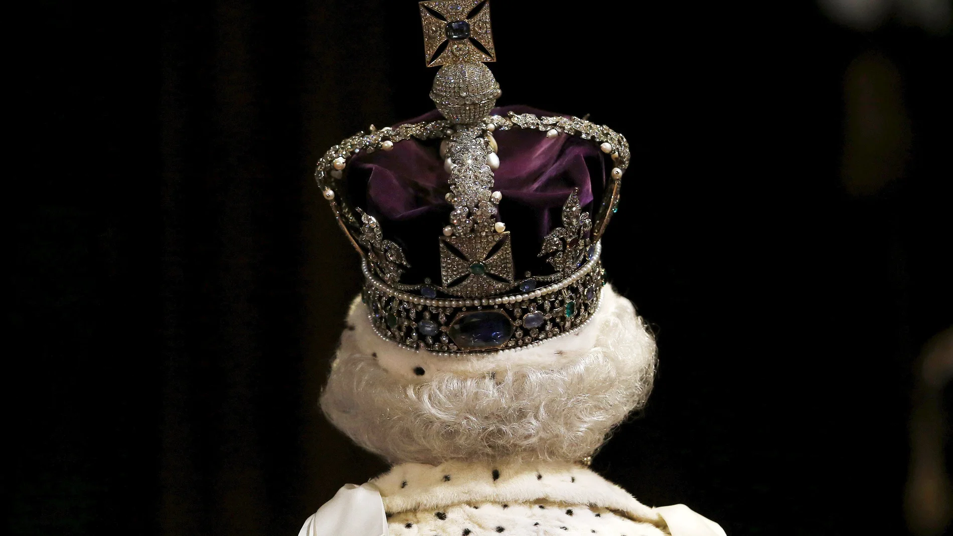 La corona de San Eduardo, valorada en más de cuatro millones de euros