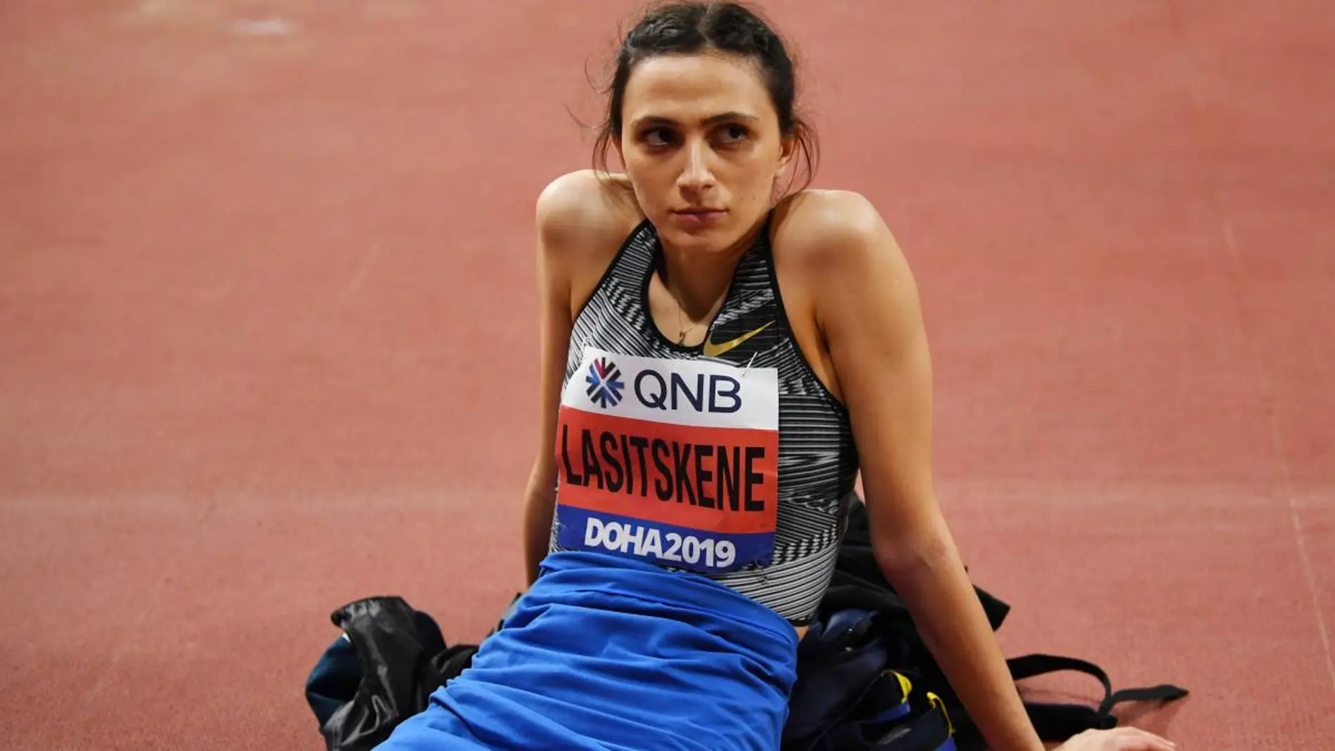 María Lasitskene, campeona mundial de salto de altura, compitió en los Mundiales de Doha 2019 bajo bandera neutral / Reuters