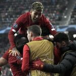 Celebración de uno de los goles de Liverpool, ante el Salzburgo