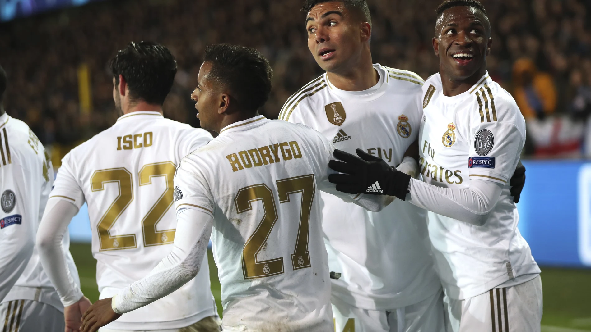 Isco, Rodrygo, Casemiro y Vinicius celebran el segundo gol del Real Madrid