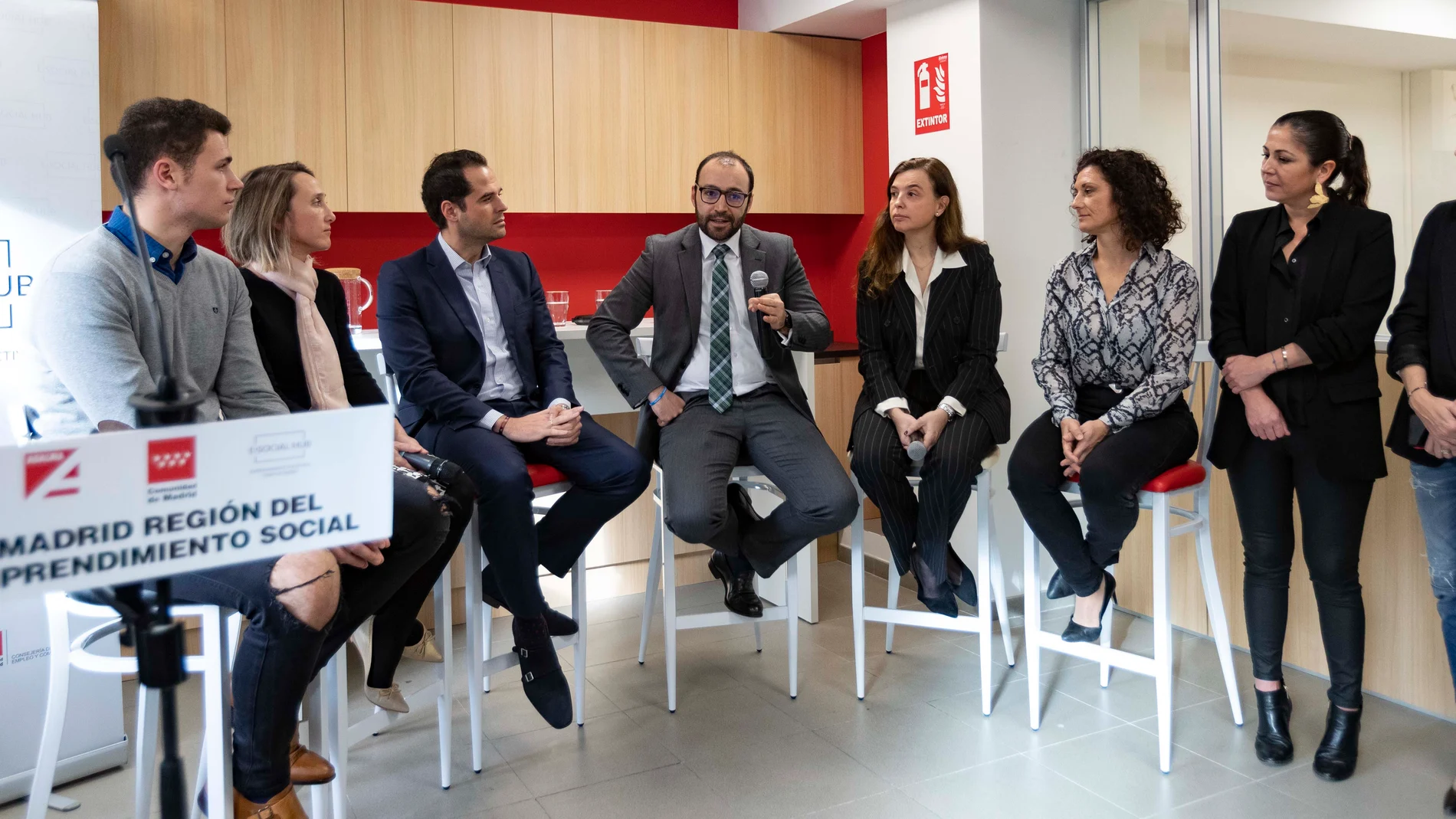 El vicepresidente de la Comunidad de Madrid inaugura este nuevo espacio dedicado al emprendimiento colectivo