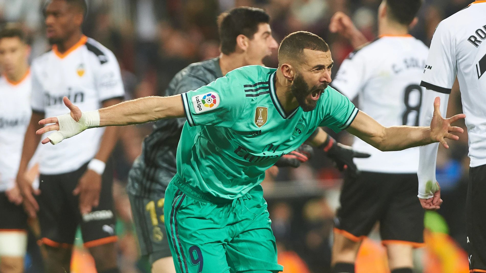Soccer: La Liga - Valencia v Real Madrid
