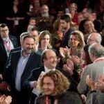 El líder del PSC, Miquel Iceta, y el secretario de organización del PSOE, José Luis Ábalos clausuraron ayer el XIV congreso del PSC
