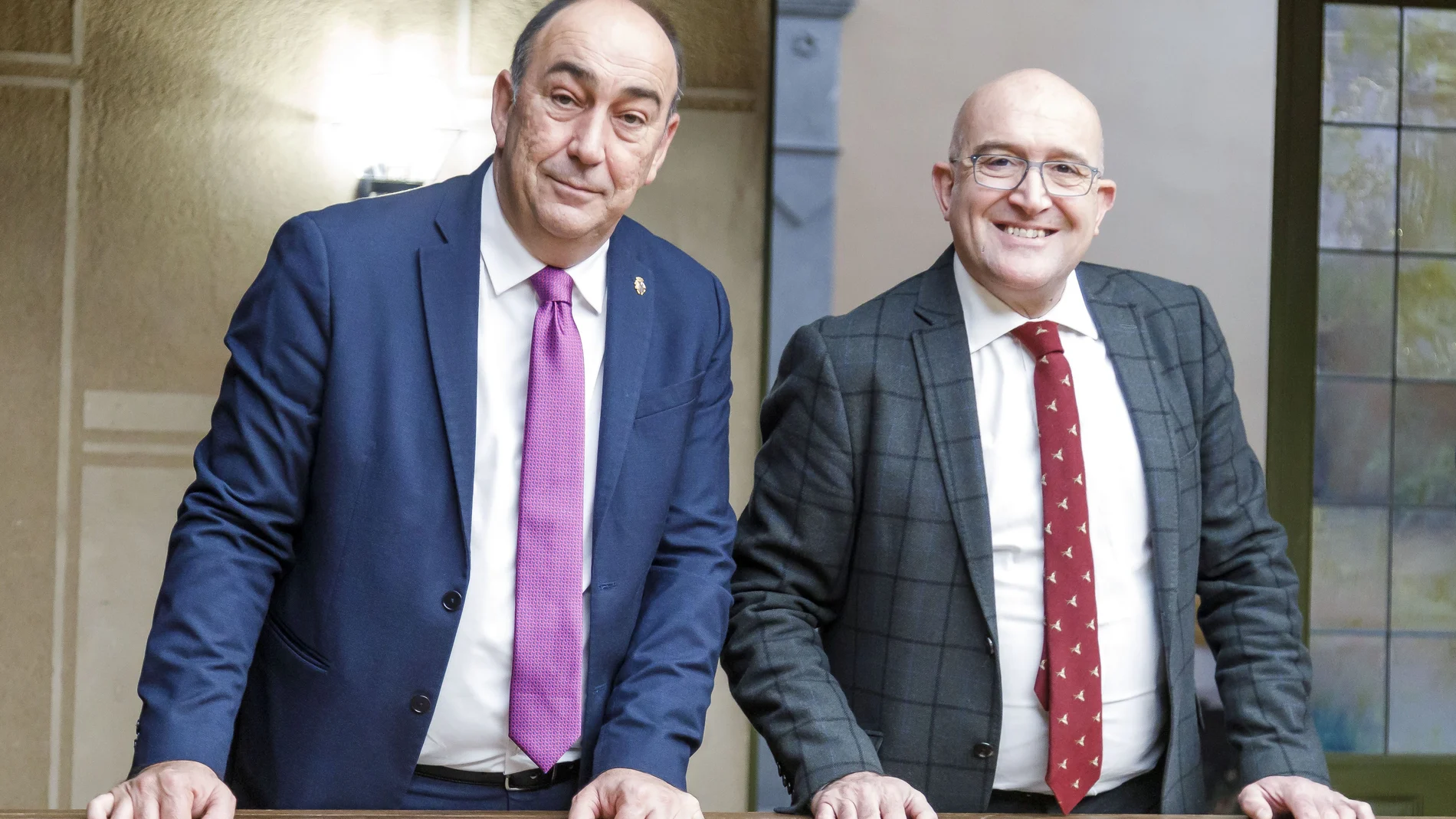 El consejero de Agricultura, Ganadería y Desarrollo Rural, Julio Jesús Carnero, se reúne con el presidente de la Diputación de Segovia, Miguel Ángel de Vicente