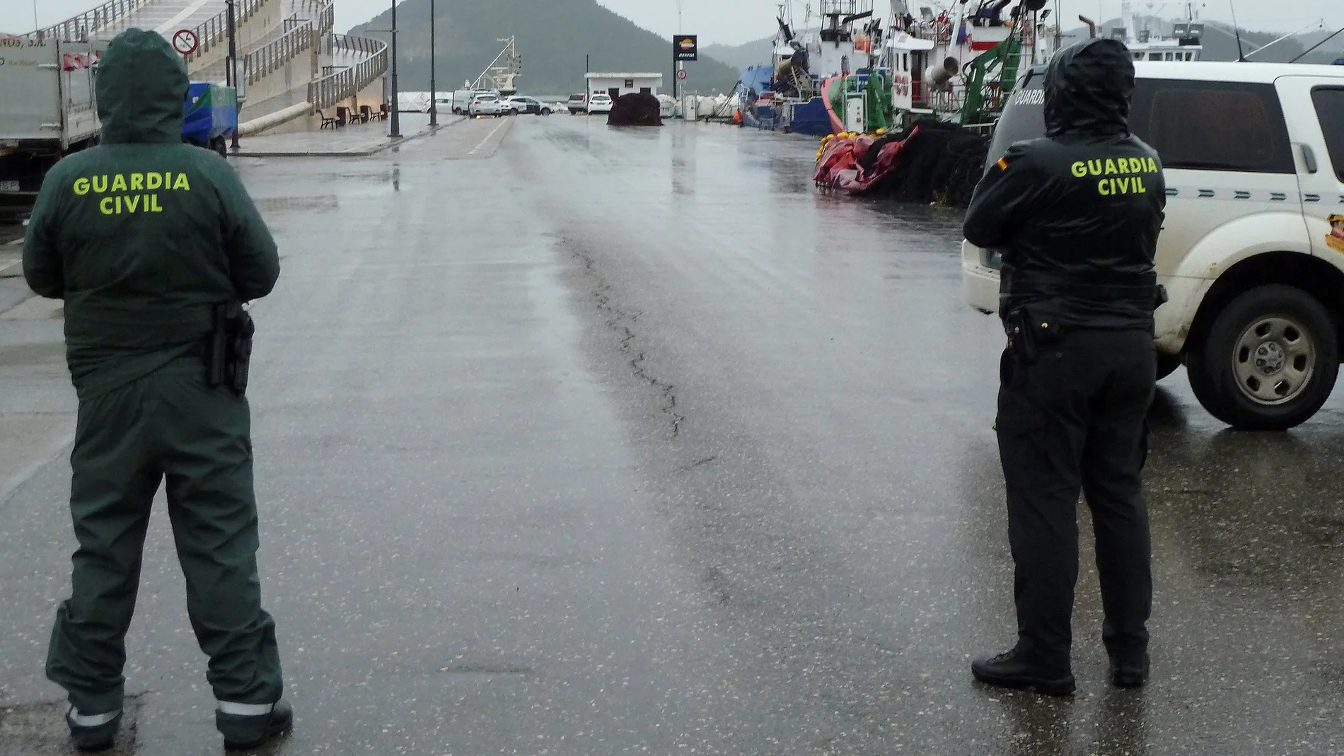 Un pesquero halla el cadáver de una persona joven frente a Santoña
