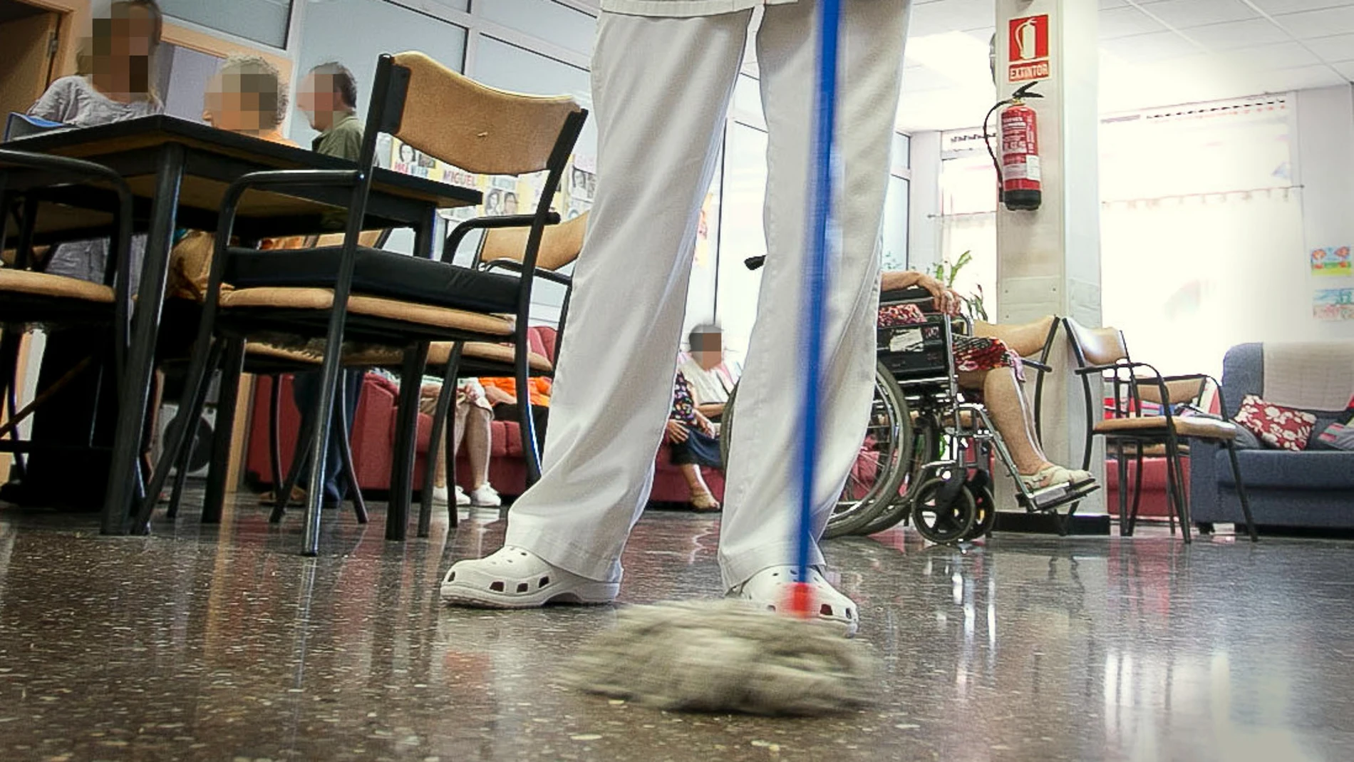 Una limpieza a fondo y durante varios días contribuirá a su erradicación.