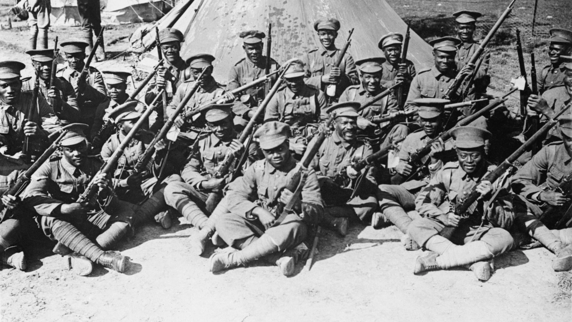 Imagen de un grupo de soldados procedentes de las colonias que combatieron en la contienda de 1914