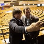 Puigdemont y Comín, estrenando su condición de eurodiputados en el Parlamento Europeo el pasado 20 de diciembre