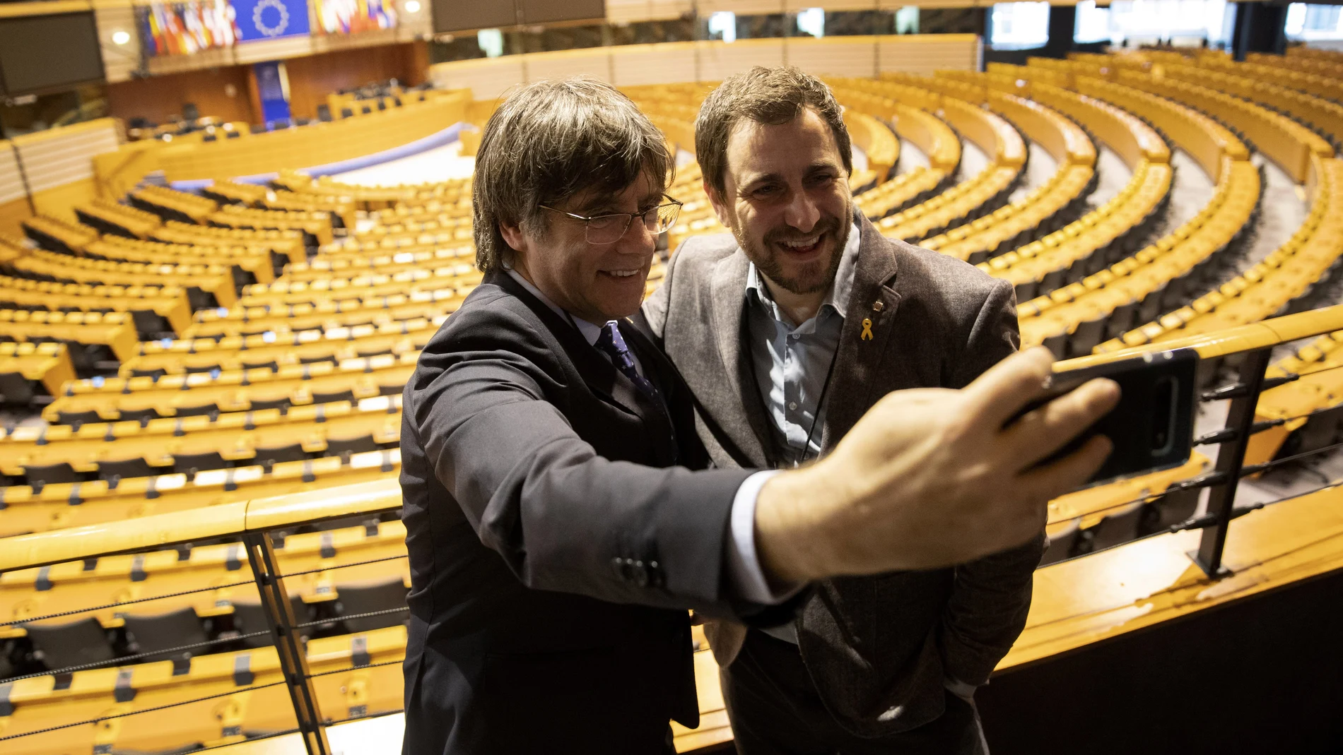 Puigdemont y Comín, estrenando su condición de eurodiputados en el Parlamento Europeo el pasado 20 de diciembre