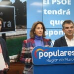 La diputada nacional, Isabel Borrego, junto con el diputado, Juan Luis Pedreño y el senador, Juan María Vázquez