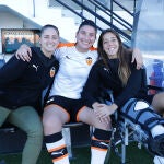 Paula Nicart (a la derecha de la imagen), junto a sus compañeras María Ortiz y Cristina Cubedo (Juan Catalán)
