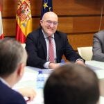 El consejero de Agricultura, Ganadería y Desarrollo Rural, Jesús Julio Carnero, informa sobre las ayudas que reciben los jóvenes en el ámbito agrario de Castilla y León