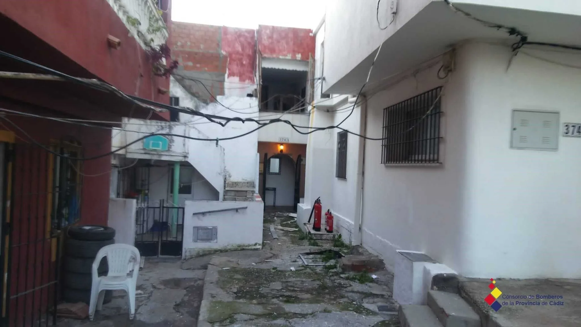 Vivienda destruida de una explosión de gas butano en Algeciras