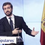 El presidente del Partido Popular, Pablo Casado, en rueda de prensa para hablar del balance del año político