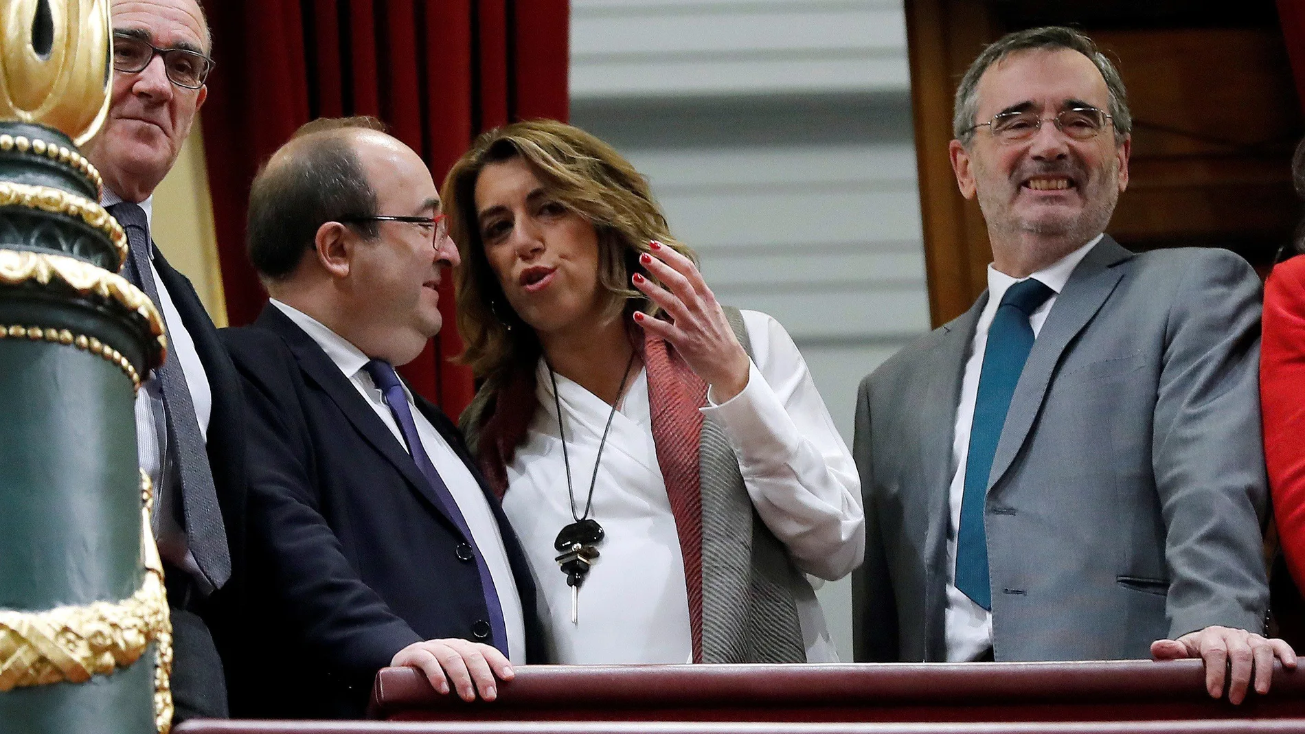 La secretaria general del PSOE-A, Susana Díaz, ayer en la tribuna de invitados del Congreso de los Diputados