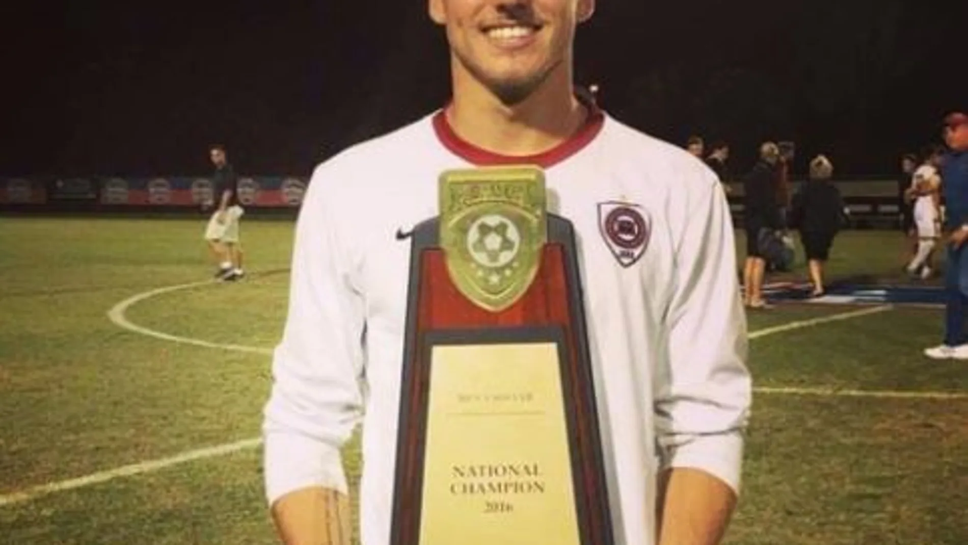 El futbolista militaba desde 2017 en el club universitario St. Thomas Aquinas College de Nueva York