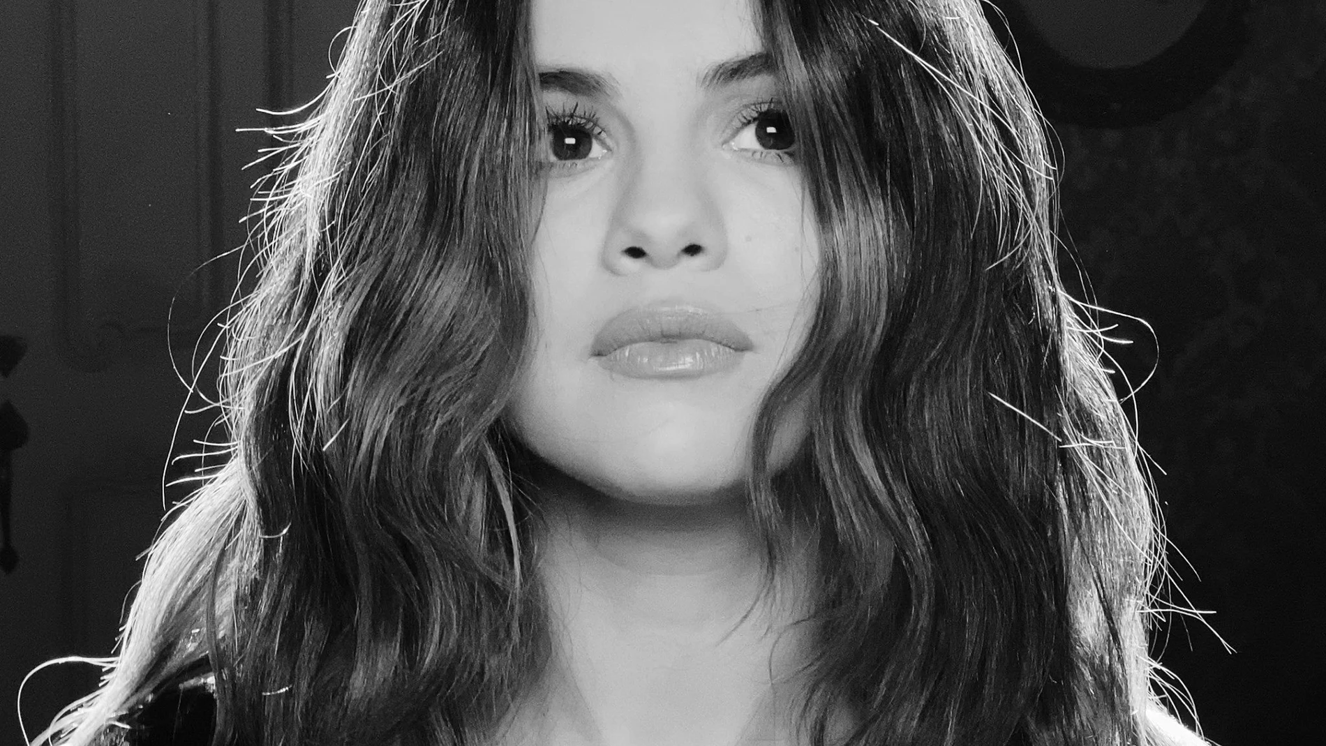 Selena Gómez se libera de todo en su nuevo disco "Rare"