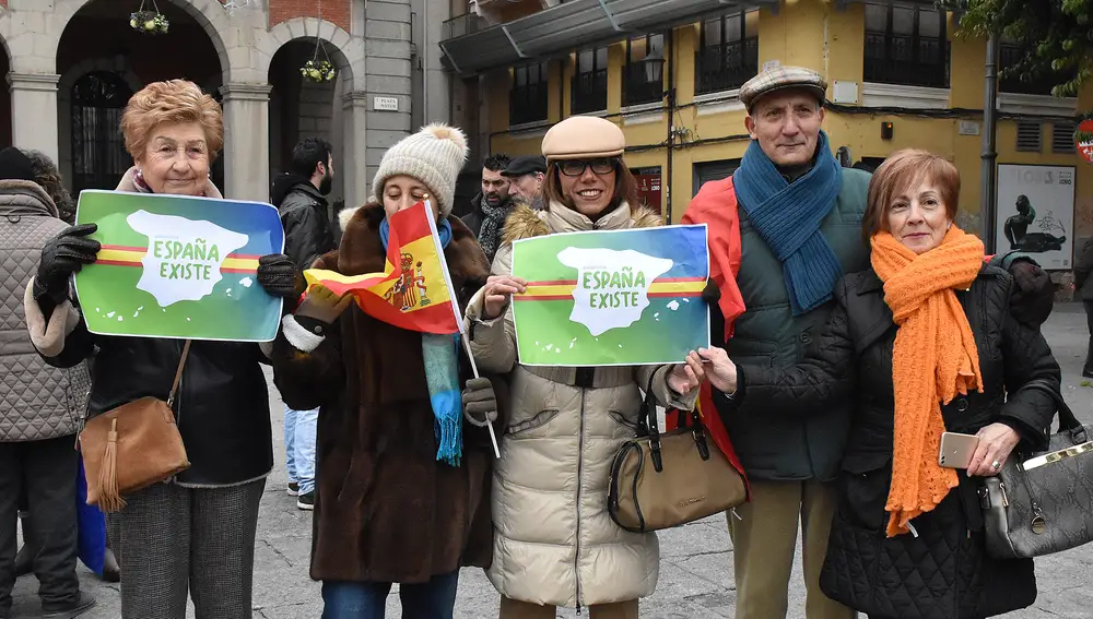 Participantes en la concentración en Zamora