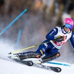 Elena Curtoni de Italia en acción durante la parte de Slalom de la competición combinada femenina en la Copa del Mundo de Esquí Alpino de la FIS en Altenmarkt - Zauchensee, Austria