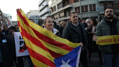 El coordinador general de EH Bildu, Arnaldo Otegi y la diputada de ERC, Núria Picas, en la manifestación por los derechos de los presos de ETA en Bilbao a 11 de enero de 2020.11 enero 2020, ETA, EH Bildu, Arnaldo Otegi, Núria PicasH.Bilbao / Europa Press12/01/2020