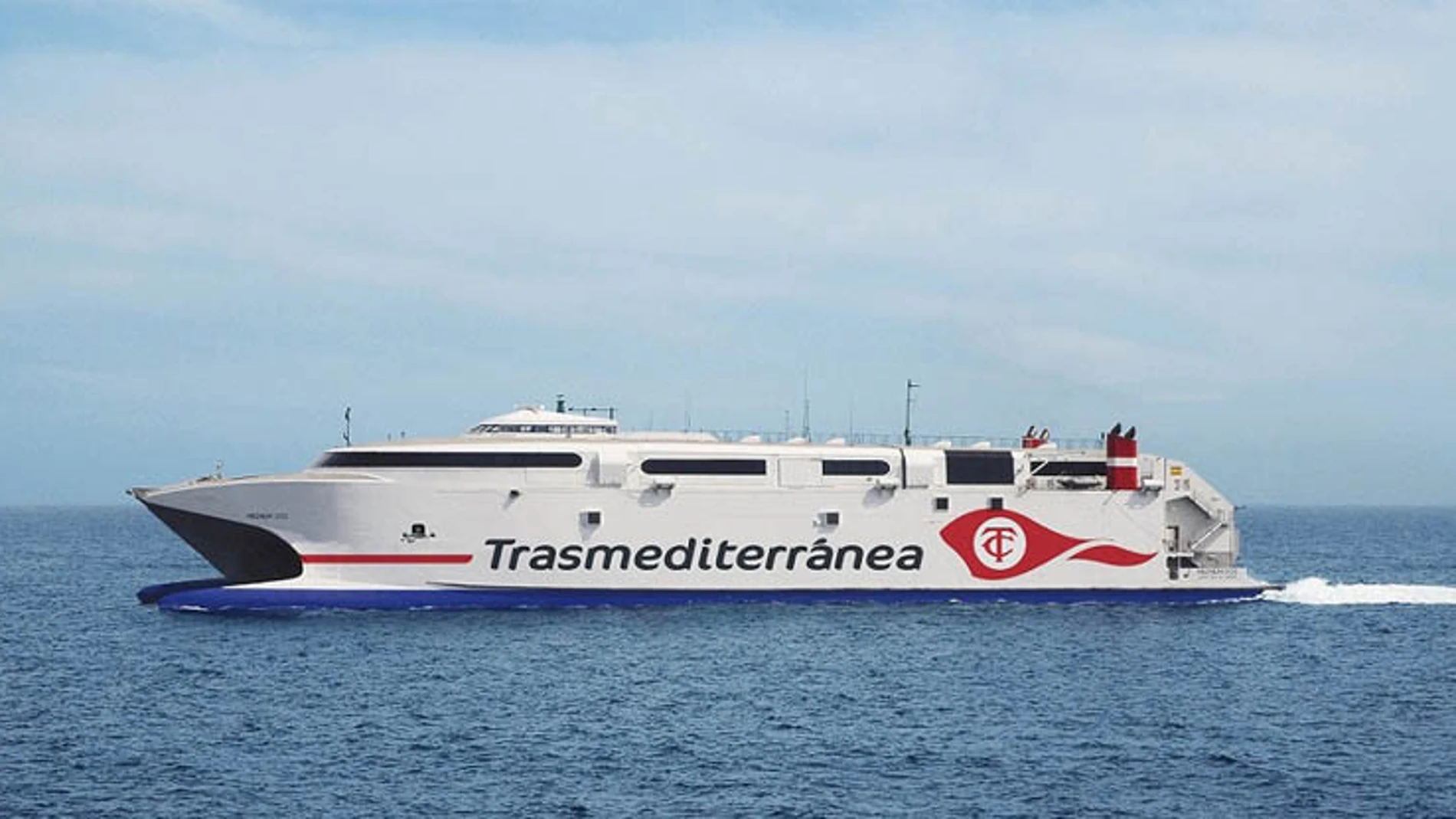 Buque Millenium Dos de la compañía Trasmediterránea