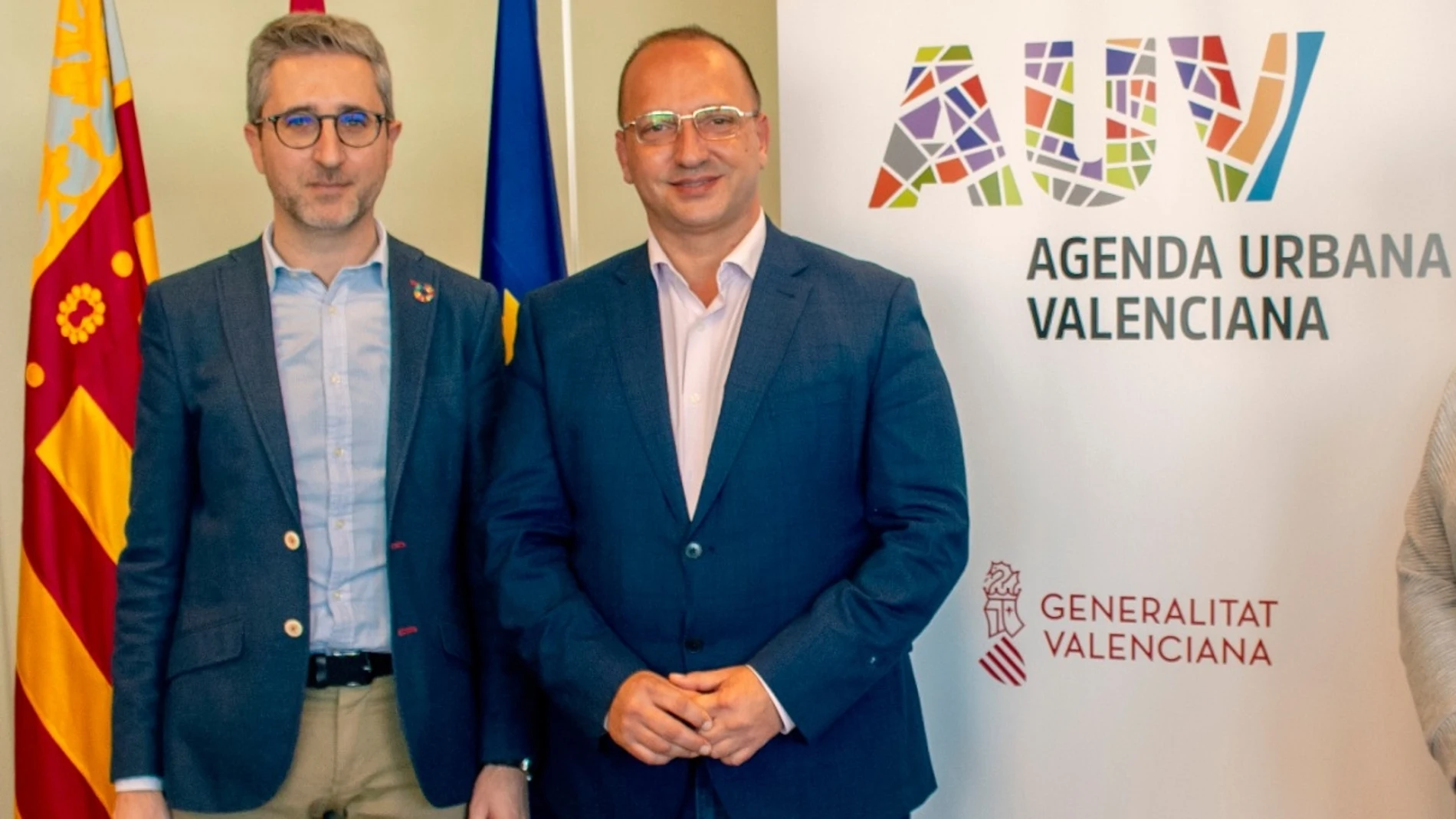 Los consellers Arcadi España y Rubén Martínez Dalmau anuncian la redacción de la Agenda Urbana