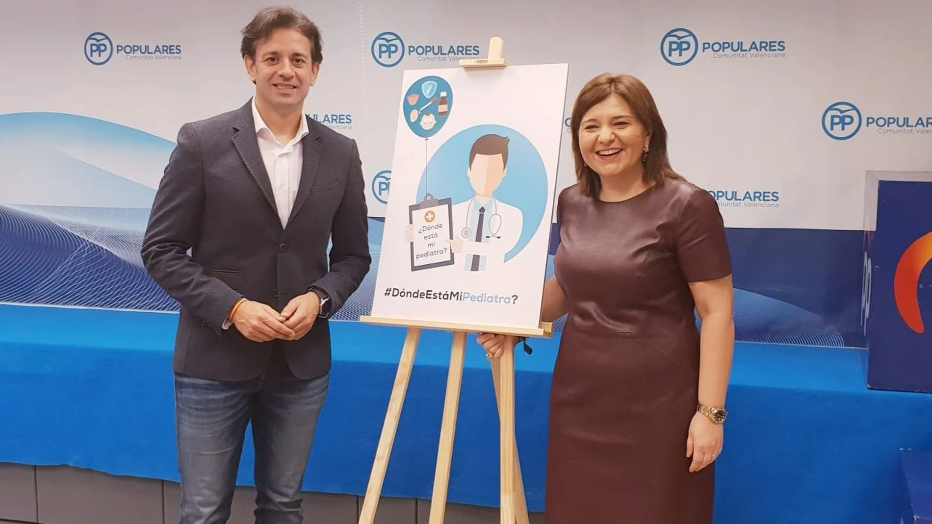 La presidenta del PPCV, Isabel Bonig, junto al portavoz de Sanidad, Juan José Zaplana, presentan la campaña, ¿Dónde está mi pediatra?