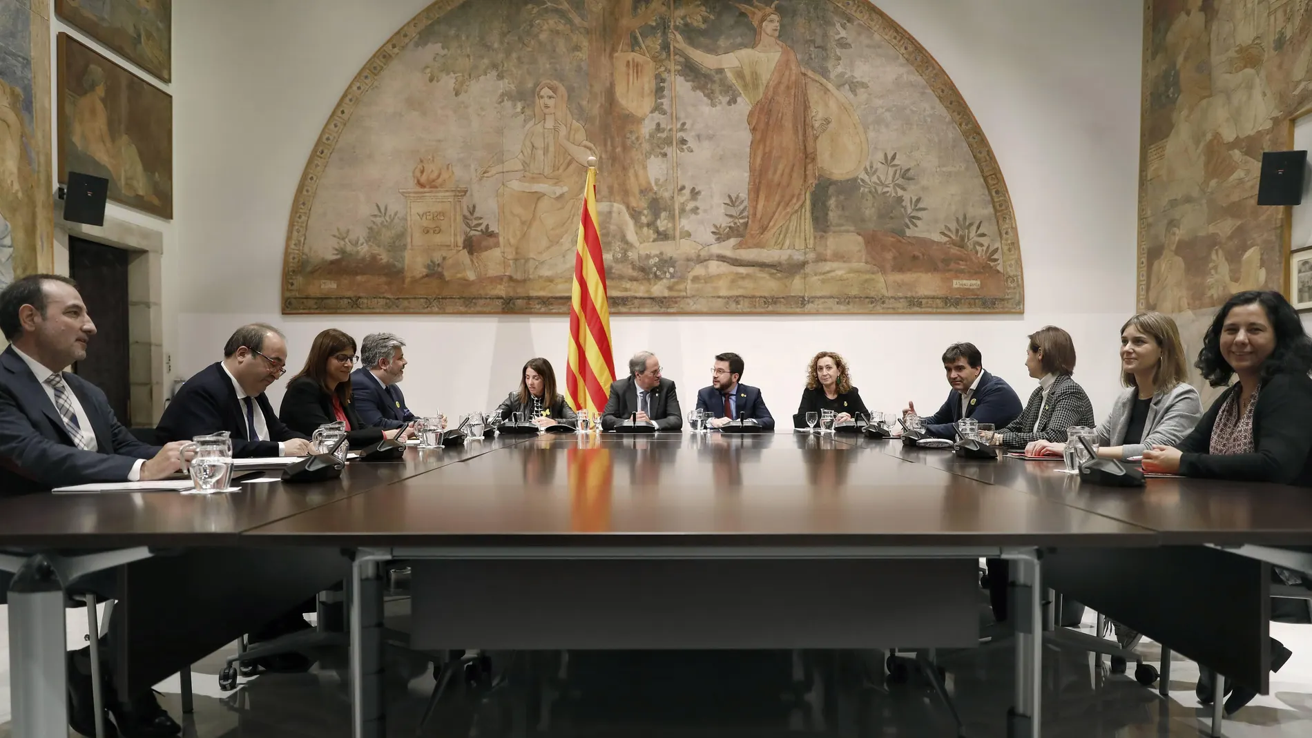 Reunión de la mesa de diálogo catalana