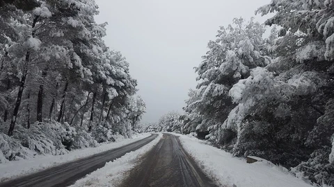 La nieve se ha dejado ver en algunos puntos de la comarca de Els Ports y la Tinença de Benifassà (Imagen de archivo)