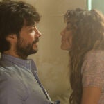Fotograma de la serie "El embarcadero"