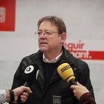 Puig asistió ayer a la reunión de la Comisión Ejecutiva Nacional (CEN) del PSPV y destacó la formación de Gobierno porque «ha traído la normalización política»
