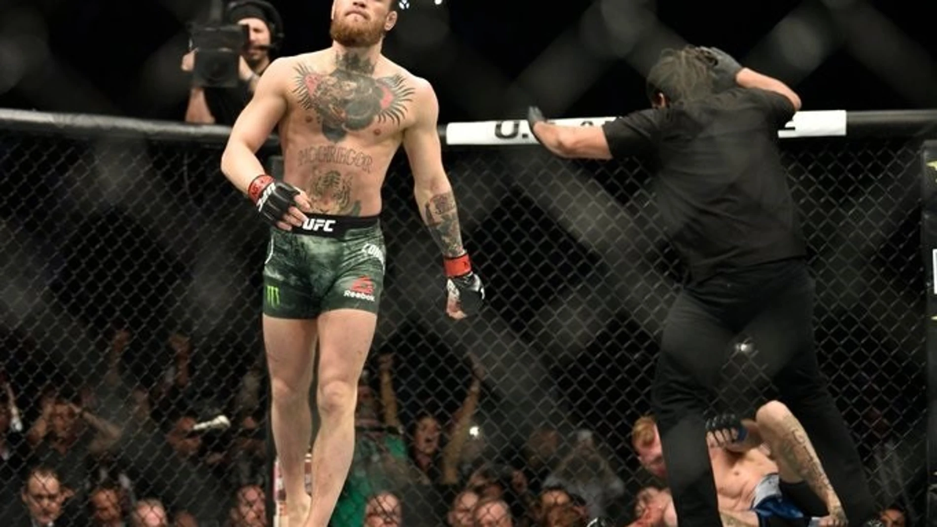 Varios.- Conor McGregor regresa con un 'ko' a Cerrone en solo 40 segundos