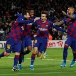 Los jugadores del Barcelona celebran el gol de Leo Messi ante el Granada