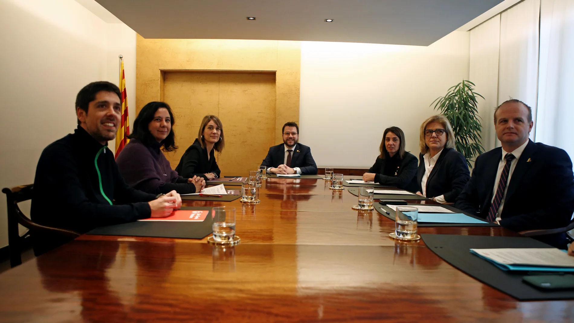Generalitat y Comuns firman acuerdo para los Presupuestos 2020