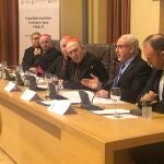 El presidente de la UCAM, José Luis Mendoza, junto al arzobispo de Madrid, Carlos Osoro, ayer en la presentación del Pontificio Instituto Teológico Juan Pablo II para las Ciencias del Matrimonio y la Familia, organismo sostenido y dirigido por la UCAM