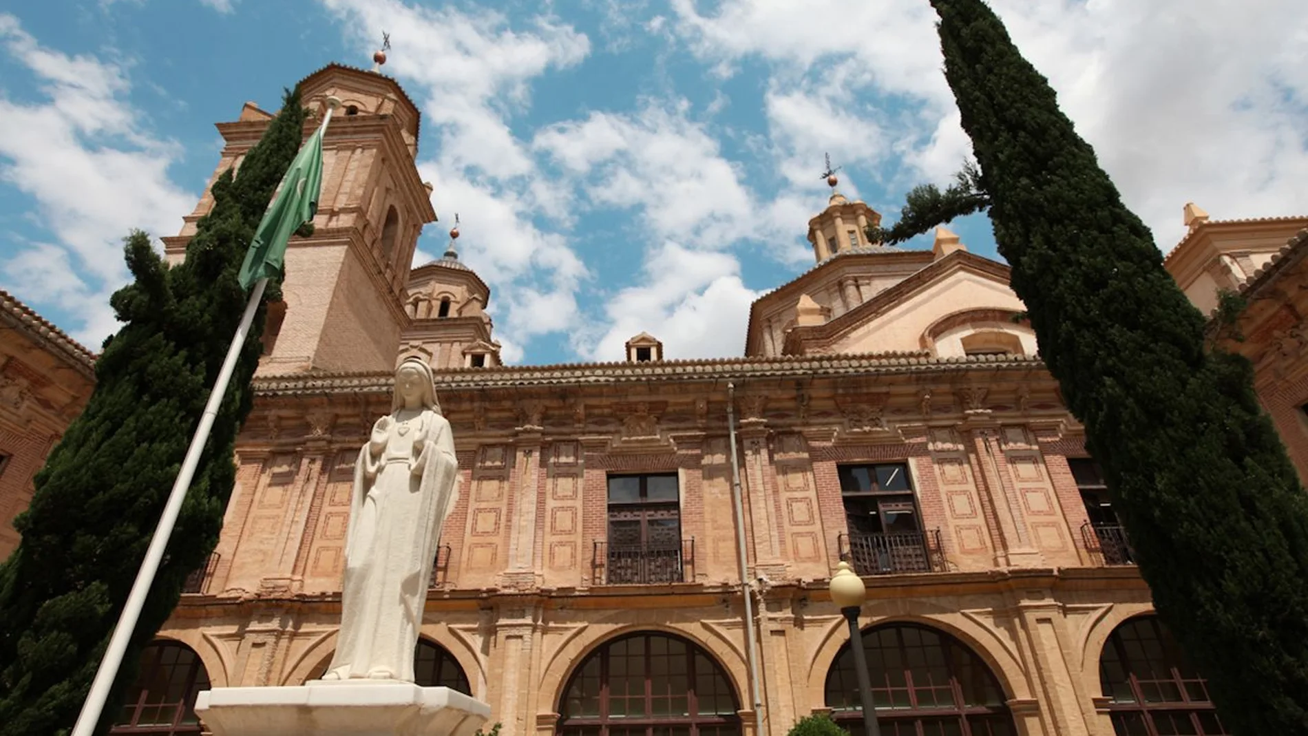 Sesión fotográfica del claustro de la universidad