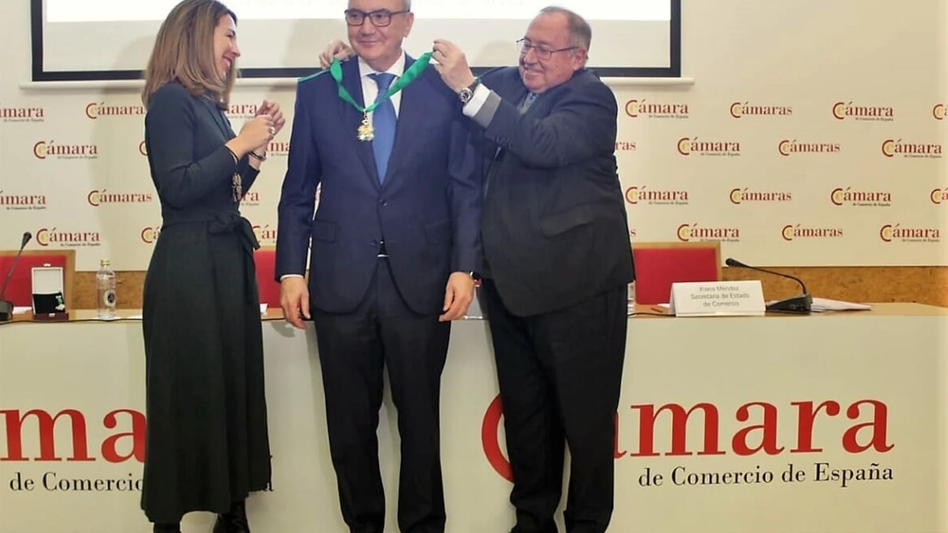 Economía.-La Cámara de España impone a Francisco Martínez-Cosentino su máxima distinción por su aportación a la economía