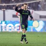 Loren Morón celebra un gol.