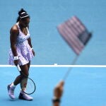 Serena Williams no pudo con la china Qiang Wang en tercera ronda