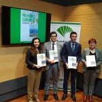 De izquierda a derecha, Cristina Rico; Rafael Muñoz; Rafael López del Paso; y Felisa Becerra, de Analistas Económicos de Andalucía