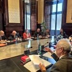Mesa del Parlament que analizará la posible retirada del escaño del presidente de la Generalitat, Quim Torra, en Barcelona, el 27 de enero de 2020.EUROPA PRESS27/01/2020