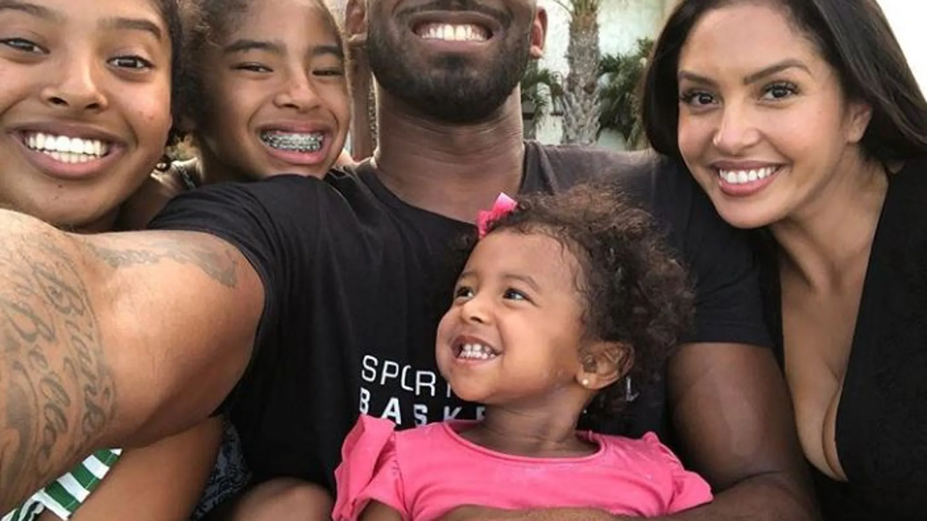 Kobe Bryant, junto a su familia