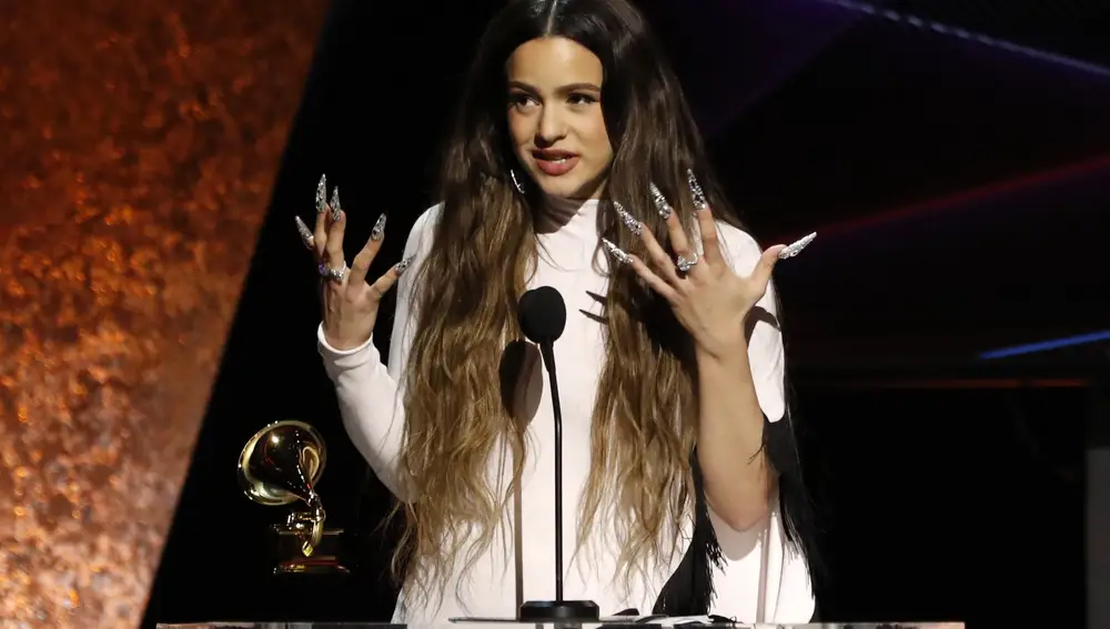 Rosalía en los Grammy 2020.