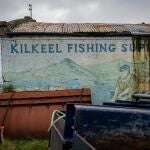 Restos de equipos de pesca en el puerto de Kilkeel, en Irlanda del Norte