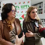La consejera de Empleo, Formación y Trabajo Autónomo, Rocío Blanco, junto a la secretaria general de UPTA-A, Inés Mazuela