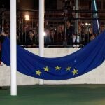 Bajada de la bandera de la Unión Europea en Gibraltar
