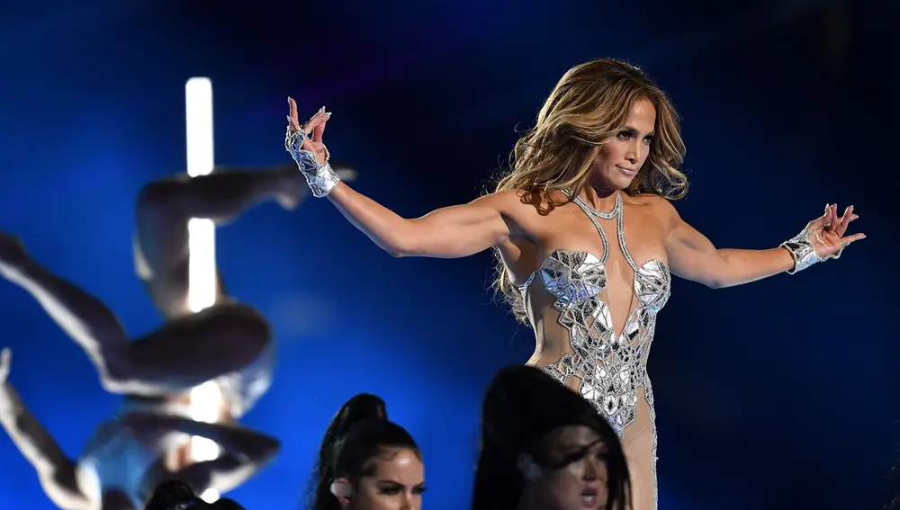 02 February 2020, US, Miami Gardens: US singer Jennifer Lopez performs during the halftime show of the Super Bowl LIV American football match between Kansas City Chiefs and San Francisco 49ers at Hard Rock Stadium. Photo: Tammy Ljungblad/TNS via ZUMA Wire/dpa02/02/2020 ONLY FOR USE IN SPAIN