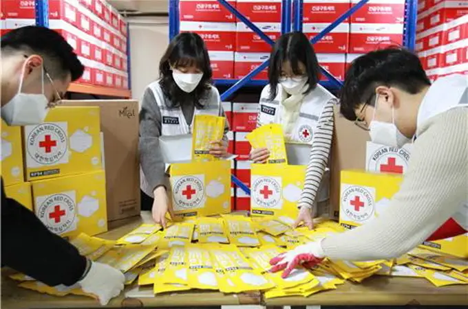 China emplea fármacos para el sida contra el coronavirus