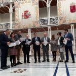 El consejero de Salud, Manuel Villegas, junto a su equipo, en la Asamblea Regional donde ha presentado ante la Comisión de Economía, Hacienda y Presupuesto el proyecto de presupuestos de su departamento para 2020